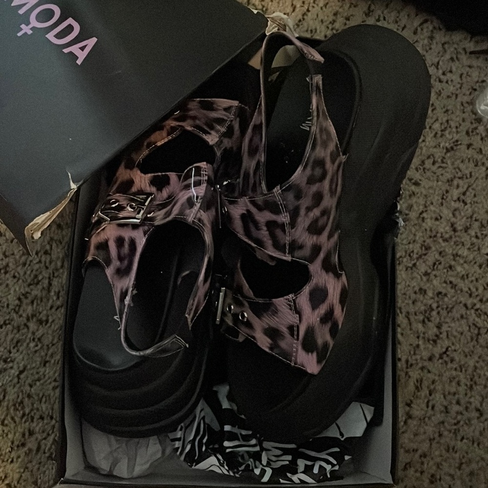 Platform sandals - Dolls Kill size 10 in women
